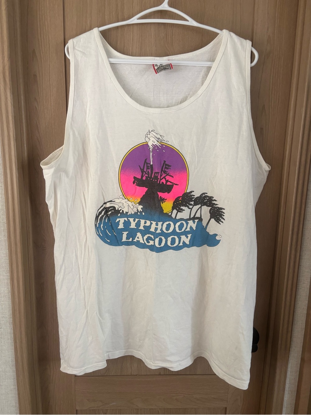 Vintage Disney Typhoon Lagoon Shirt Top Size XL